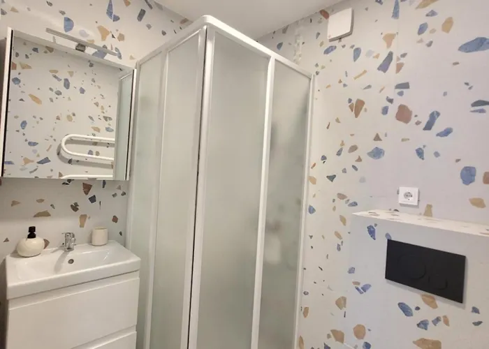 Giedres Kalnieciu Apartamentai 1 Netoli Kauno Kliniku * Kaunas