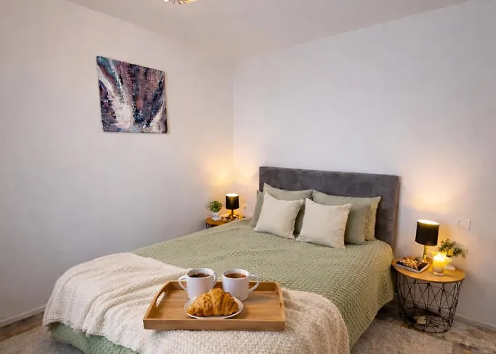 Giedres Kalnieciu Apartamentai 1 Netoli Kauno Kliniku 公寓